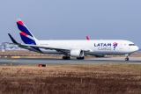 Boeing 767-316/ER(BCF)